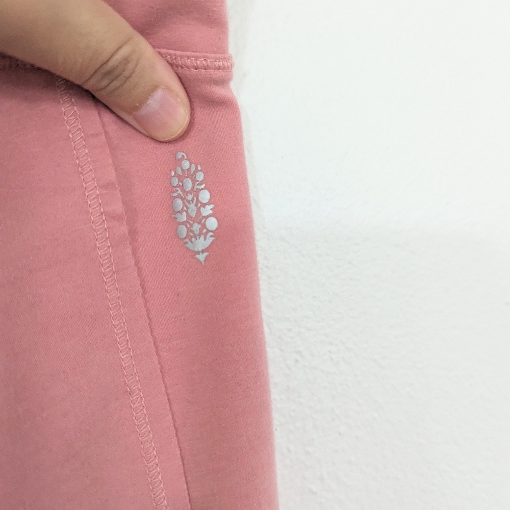 Free People FP Movement Turnout Wrap Tie Leg Leggings Cross Waist Pink Small S - Picture 5 of 8